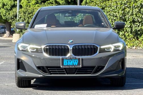 Dravit Grey Metallic 2026 BMW 330 330i