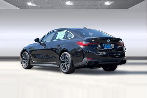Black Sapphire Metallic 2026 BMW i4 Gran Coupe xDrive40