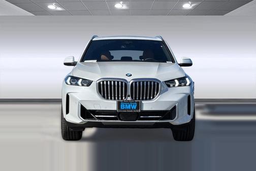 Mineral White Metallic 2026 BMW X5 xDrive40i