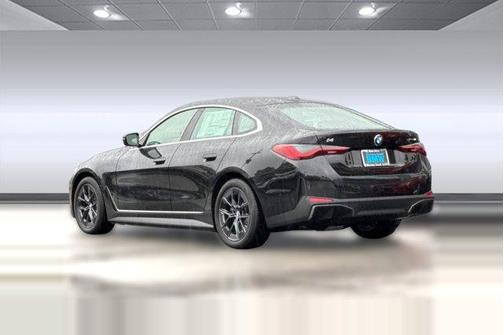 Black Sapphire Metallic 2026 BMW i4 Gran Coupe xDrive40