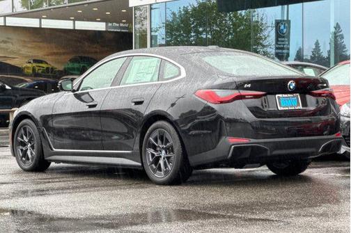 Black Sapphire Metallic 2026 BMW i4 Gran Coupe xDrive40