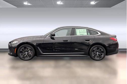 Black Sapphire Metallic 2026 BMW i4 Gran Coupe xDrive40