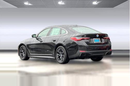 Black Sapphire Metallic 2026 BMW i4 Gran Coupe xDrive40