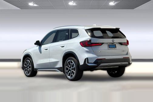 Mineral White Metallic 2026 BMW X1 xDrive28i