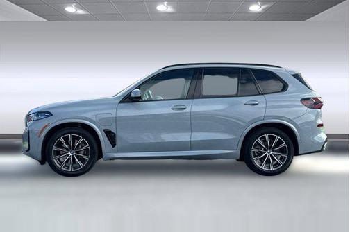 Brooklyn Grey Metallic 2024 BMW X5 PHEV xDrive50e