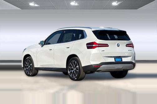 Mineral White Metallic 2026 BMW X3 30 xDrive