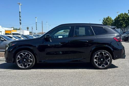 Black Sapphire Metallic 2024 BMW X1 M35i