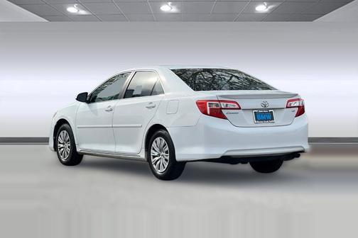 Super White 2012 Toyota Camry LE