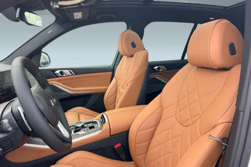 Mineral White Metallic 2026 BMW X5 xDrive40i