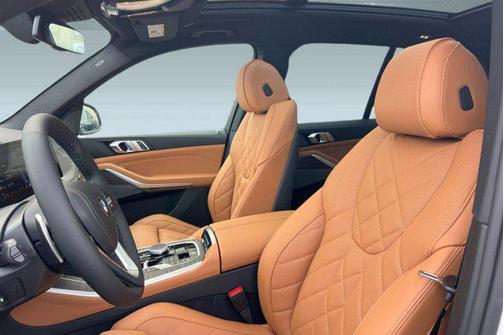 Mineral White Metallic 2026 BMW X5 xDrive40i