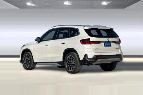 Mineral White Metallic 2026 BMW X1 xDrive28i