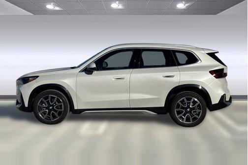 Mineral White Metallic 2026 BMW X1 xDrive28i