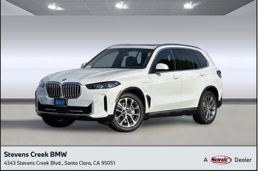 Alpine White 2026 BMW X5 PHEV xDrive50e