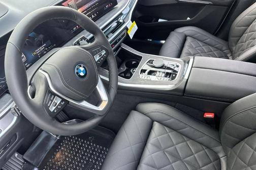 Alpine White 2026 BMW X5 PHEV xDrive50e