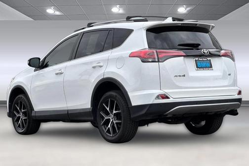 2018 Toyota RAV4 SE