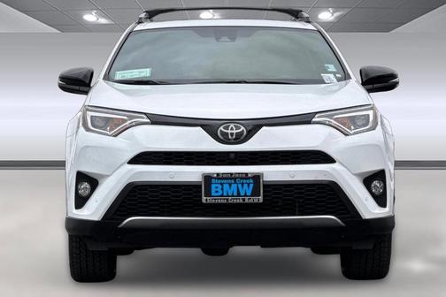 2018 Toyota RAV4 SE