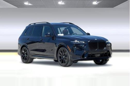 Carbon Black Metallic 2027 BMW X7 xDrive40i