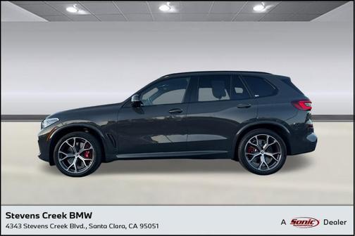 2023 BMW X5 M50i