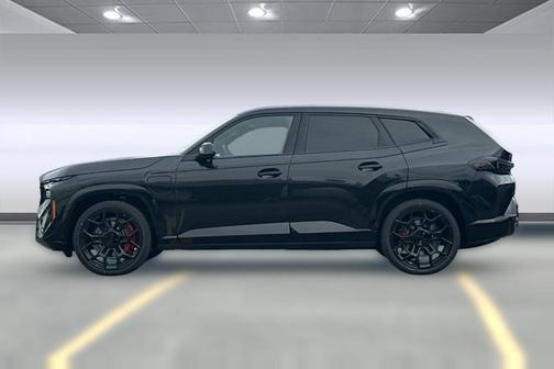 Black Sapphire Metallic 2026 BMW XM Label
