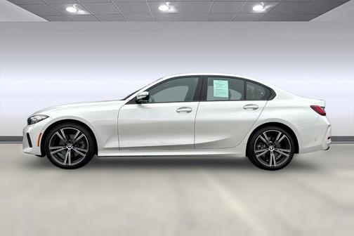 Mineral White Metallic 2023 BMW 330 330i