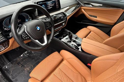 2021 BMW 530e Base