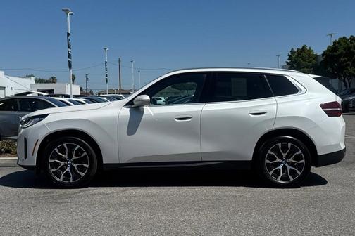 Mineral White Metallic 2026 BMW X3 30 xDrive