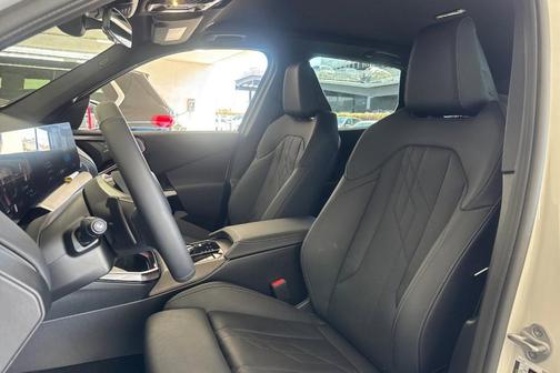 Mineral White Metallic 2026 BMW X3 30 xDrive
