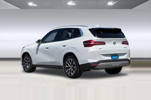 Mineral White Metallic 2026 BMW X3 30 xDrive