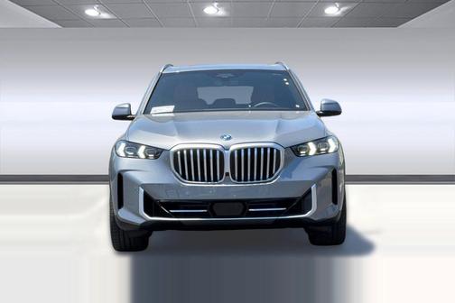 Skyscraper Grey Metallic 2026 BMW X5 PHEV xDrive50e