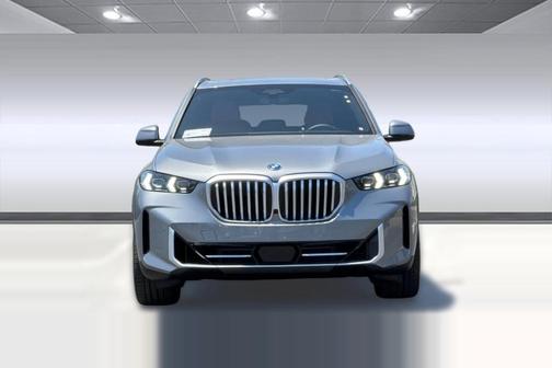 Skyscraper Grey Metallic 2026 BMW X5 PHEV xDrive50e