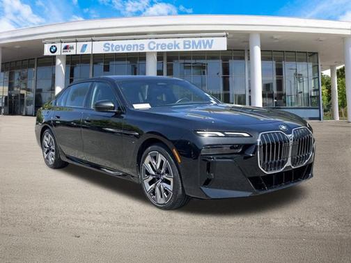 2023 BMW 740 i