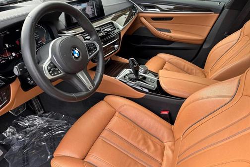 2020 BMW 540 540i