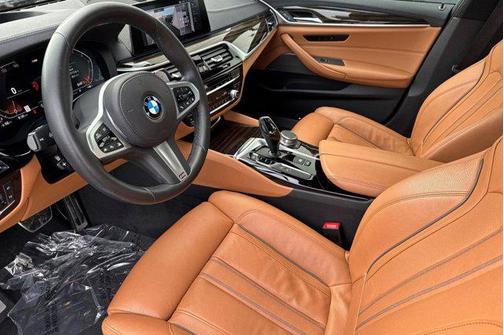 2020 BMW 540 540i
