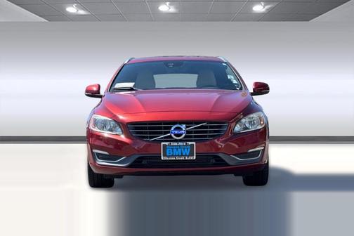 Flamenco Red Metallic 2015 Volvo V60 T5 Premier
