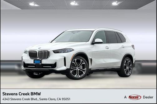 Mineral White Metallic 2026 BMW X5 PHEV xDrive50e