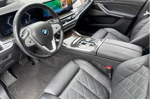 2024 BMW X7 xDrive40i