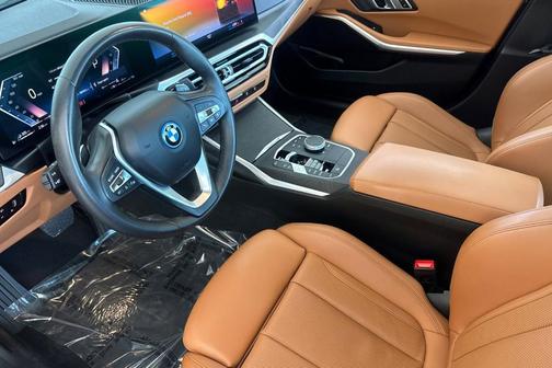 Phytonic Blue Metallic 2023 BMW 330e 330e
