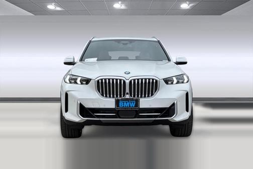 Mineral White Metallic 2026 BMW X5 xDrive40i