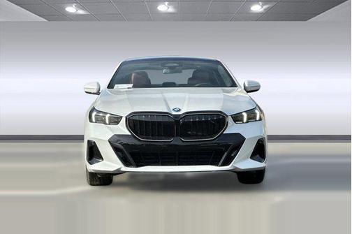 2026 BMW 550e xDrive