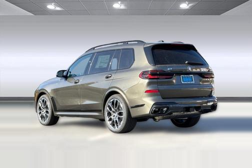 2026 BMW X7 M60i