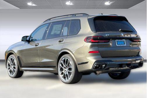 2026 BMW X7 M60i