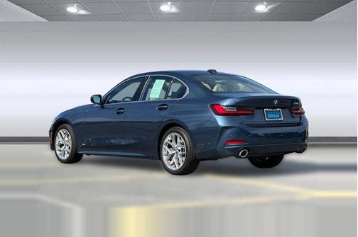 2025 BMW 330 330i