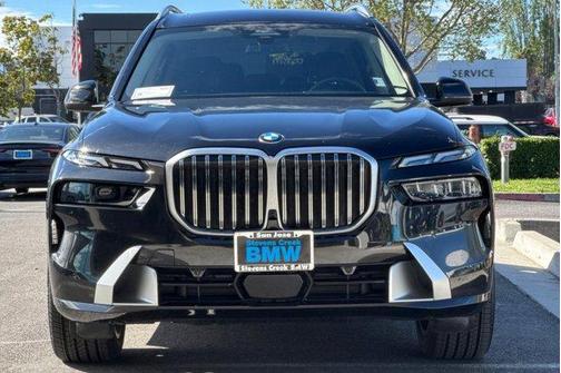 Black Sapphire Metallic 2023 BMW X7 xDrive40i