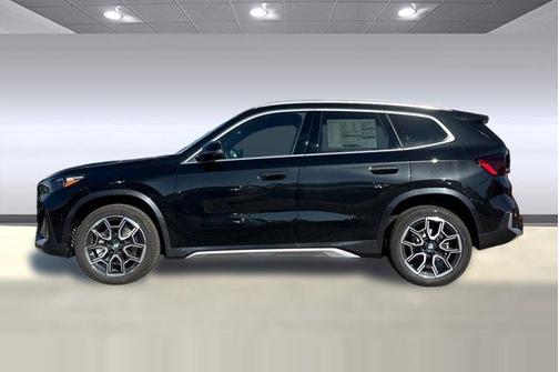 Black Sapphire Metallic 2026 BMW X1 xDrive28i