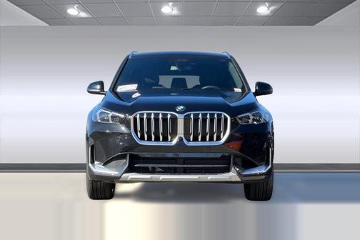 Black Sapphire Metallic 2026 BMW X1 xDrive28i