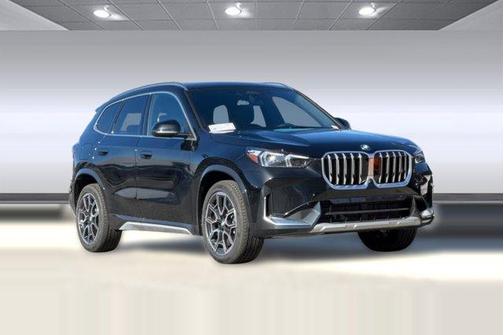 Black Sapphire Metallic 2026 BMW X1 xDrive28i