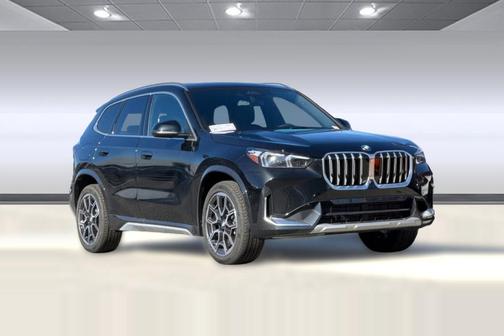 Black Sapphire Metallic 2026 BMW X1 xDrive28i