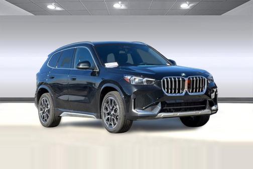 Black Sapphire Metallic 2026 BMW X1 xDrive28i
