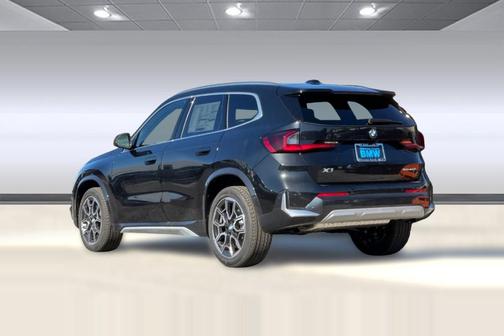 Black Sapphire Metallic 2026 BMW X1 xDrive28i