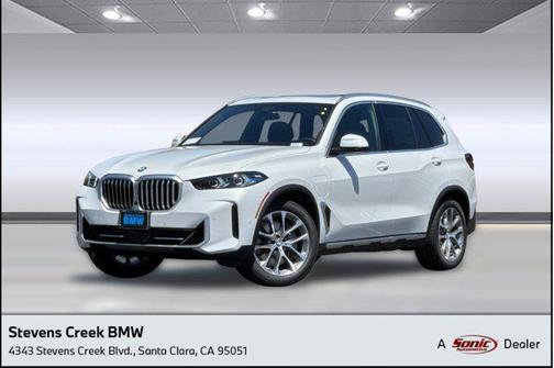 Mineral White Metallic 2026 BMW X5 PHEV xDrive50e